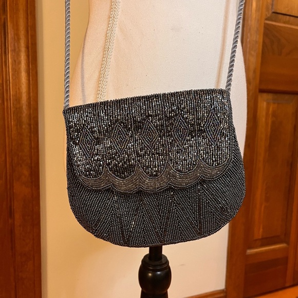 Vintage Beaded Black Silver Evening Purse Double Sided Scallop Flap Flapper Glam - Picture 1 of 8